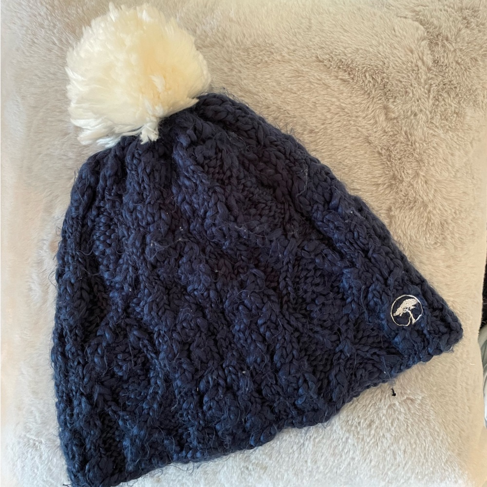 Arbor slouchy beanie with furry Pompom